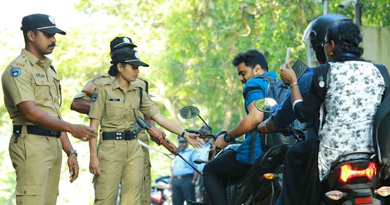 മംഗളൂരു കൊലപാതകങ്ങളുടെ തിരിച്ചടി കേരളത്തില്‍ ഉണ്ടായേക്കുമെന്ന് രഹസ്യാന്വേഷണ റിപ്പോര്‍ട്ട്; മൂന്നു ജില്ലകളില്‍ കനത്ത പൊലീസ് കാവല്‍