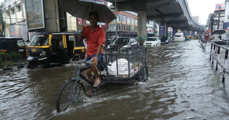 മഴക്കെടുതി: നാല് ജില്ലകളിലെ സ്‌കൂളുകള്‍ക്ക് പ്രാദേശിക അവധി പ്രഖ്യാപിച്ചു