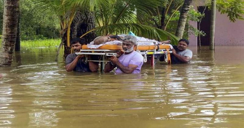 പേമാരിയില്‍ സംസ്ഥാനത്ത് ഇന്ന് മൂന്ന് മരണം; കാസര്‍കോട്, കണ്ണൂര്‍ ജില്ലകളില്‍ അതിതീവ്ര മഴ; വീണ്ടും ഉരുള്‍പൊട്ടല്‍